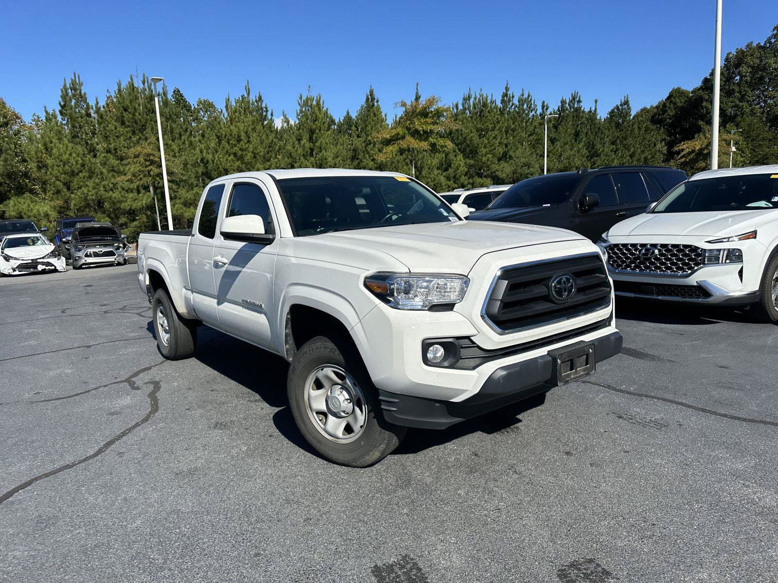 Used 2022 Toyota Tacoma SR5 RWD image 4