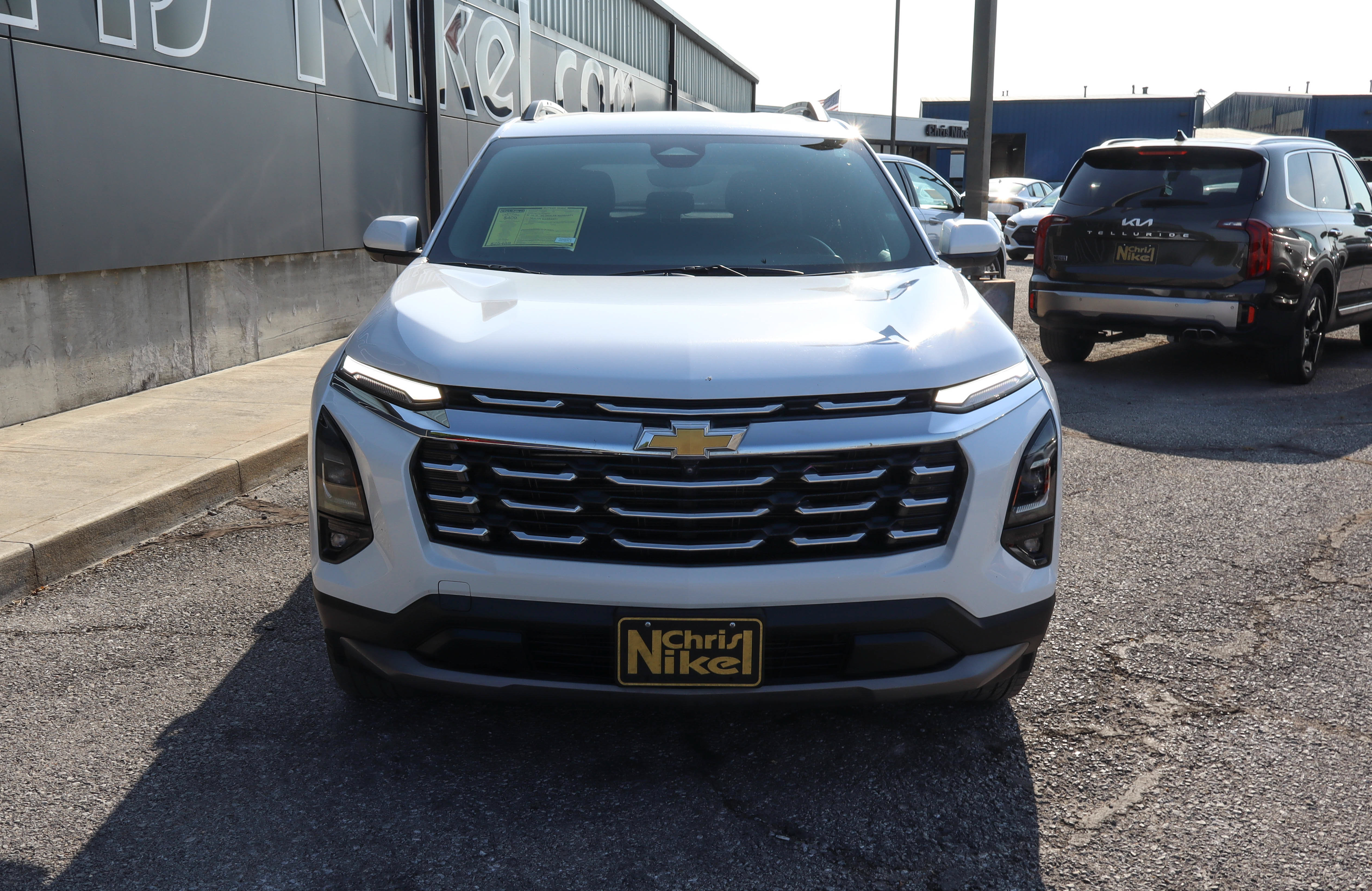Used 2025 Chevrolet Equinox LT w/ Convenience Package II FWD image 2