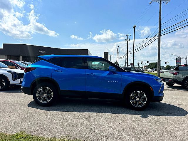 Used 2026 Chevrolet Blazer LT FWD image 11