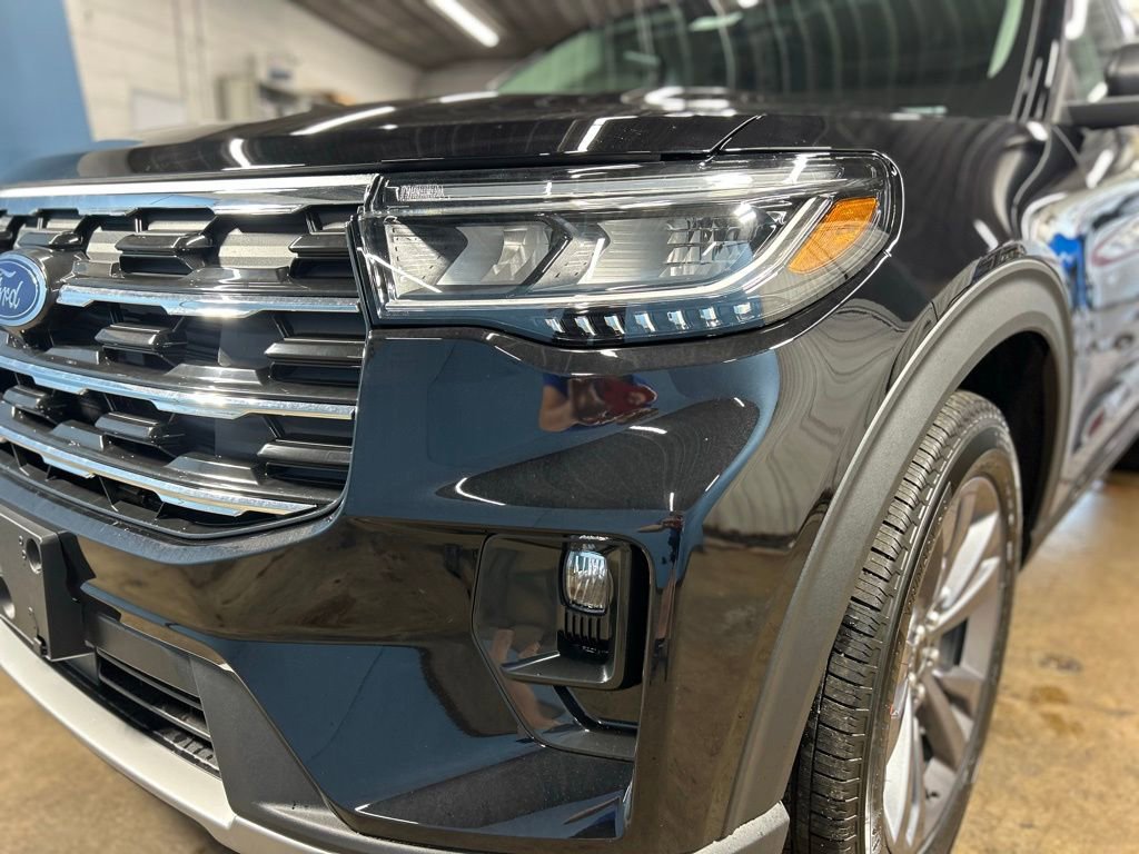 New 2026 Ford Explorer Active AWD/4WD image 6