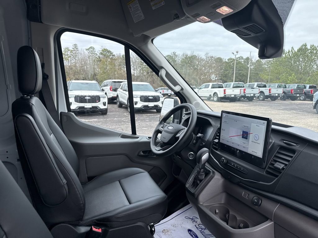 New 2026 Ford Transit 250 148 Medium Roof RWD image 5