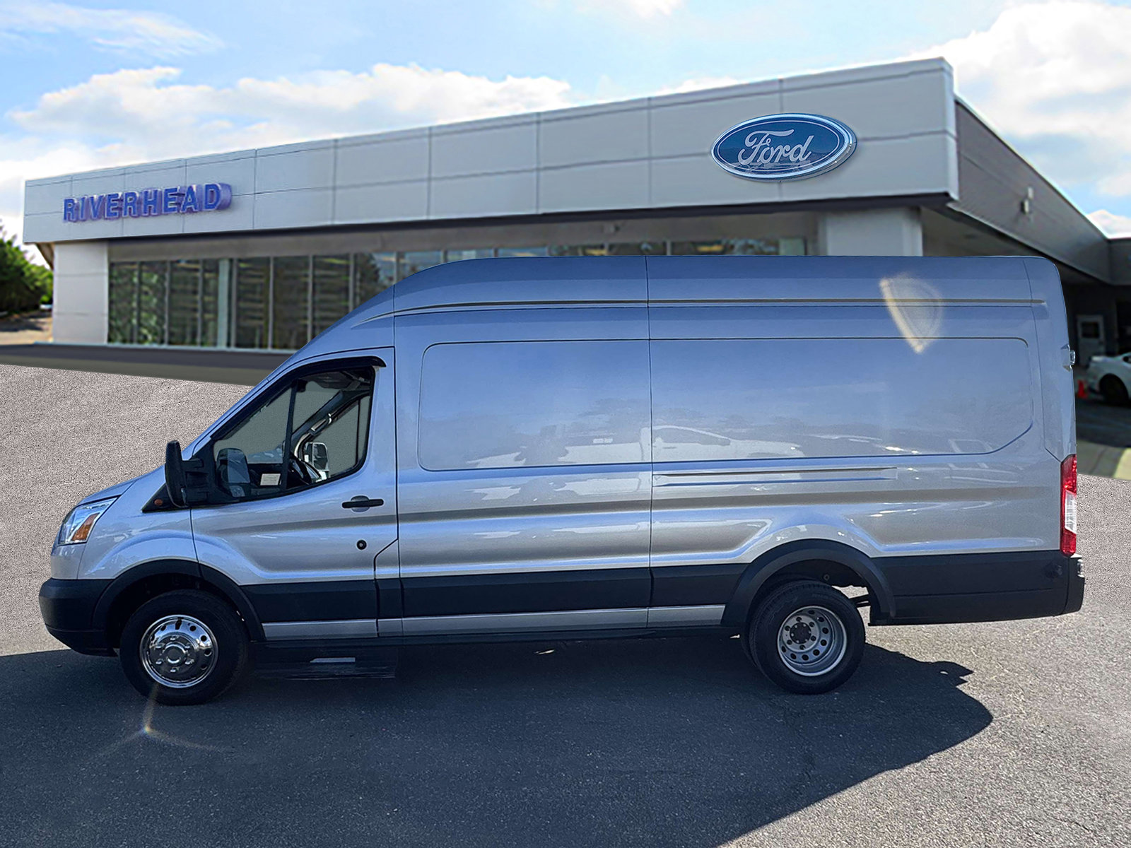 Used 2015 Ford Transit 350 148 High Roof Extended DRW image 4