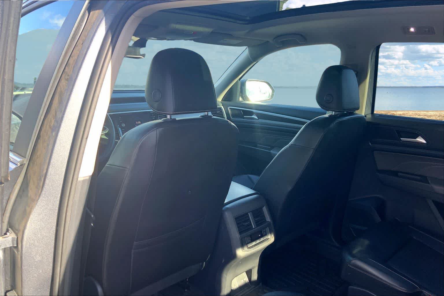 Used 2022 Volkswagen Atlas SE AWD/4WD image 12