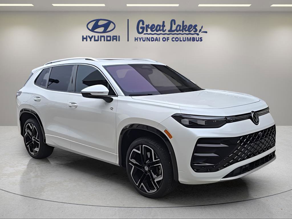 Used 2025 Volkswagen Tiguan SEL R-Line AWD/4WD image 7