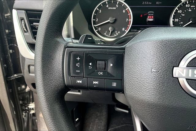 Used 2025 Nissan Rogue S FWD image 11