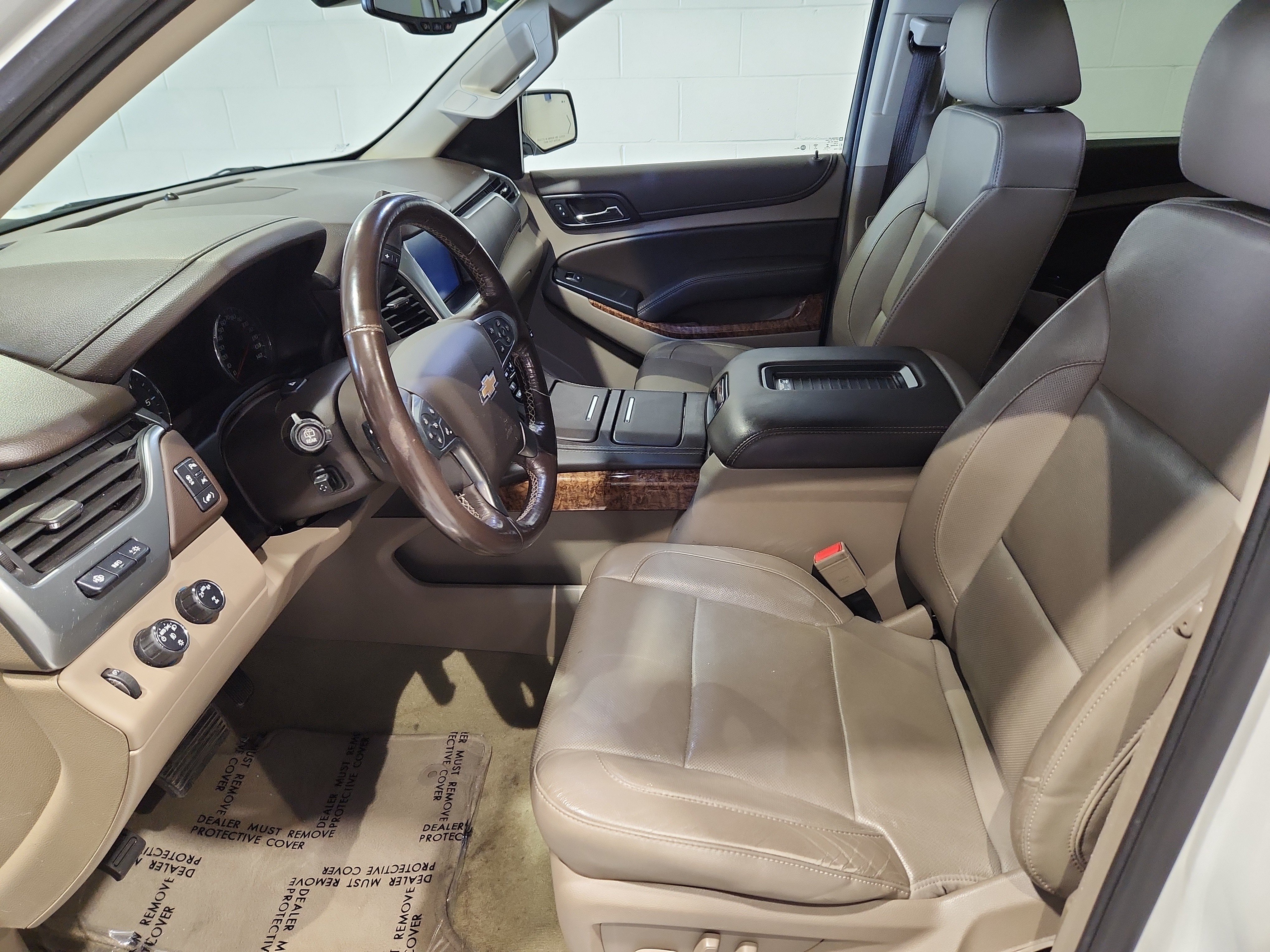 Used 2018 Chevrolet Suburban Premier AWD/4WD image 4