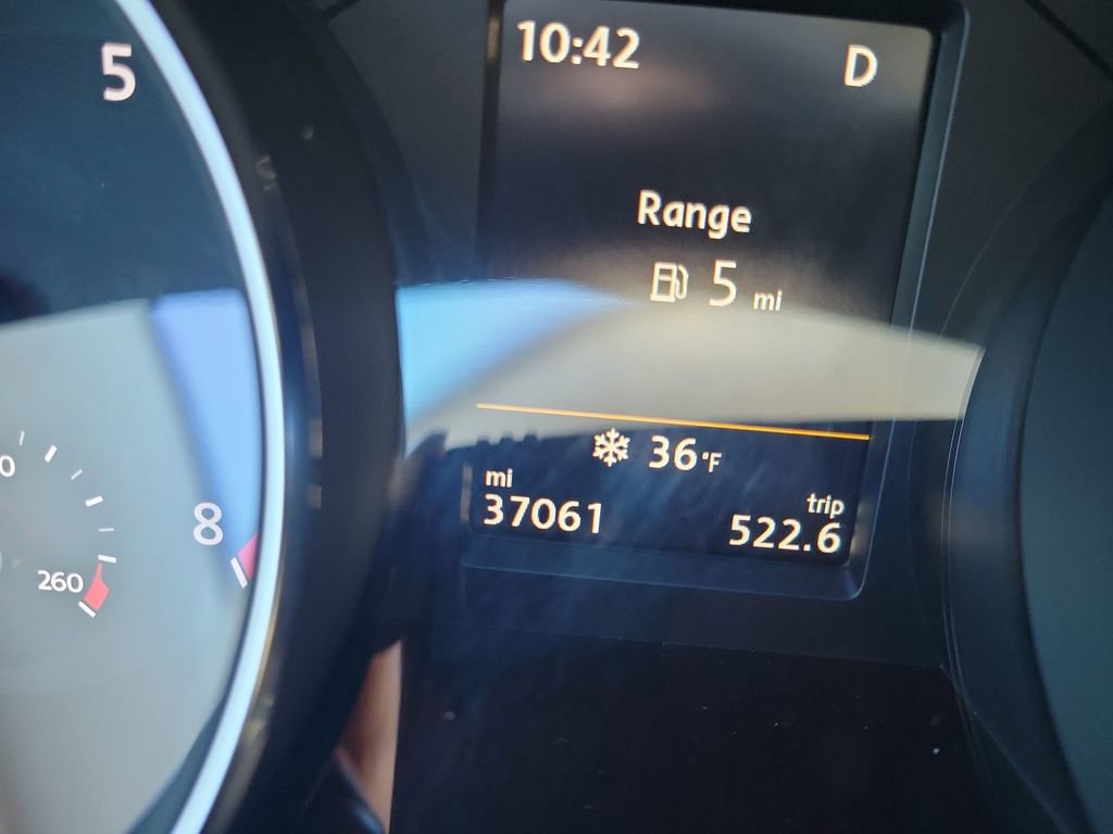 Used 2019 Volkswagen Passat 2.0T Wolfsburg w/ Wheels & Sunroof Package image 33