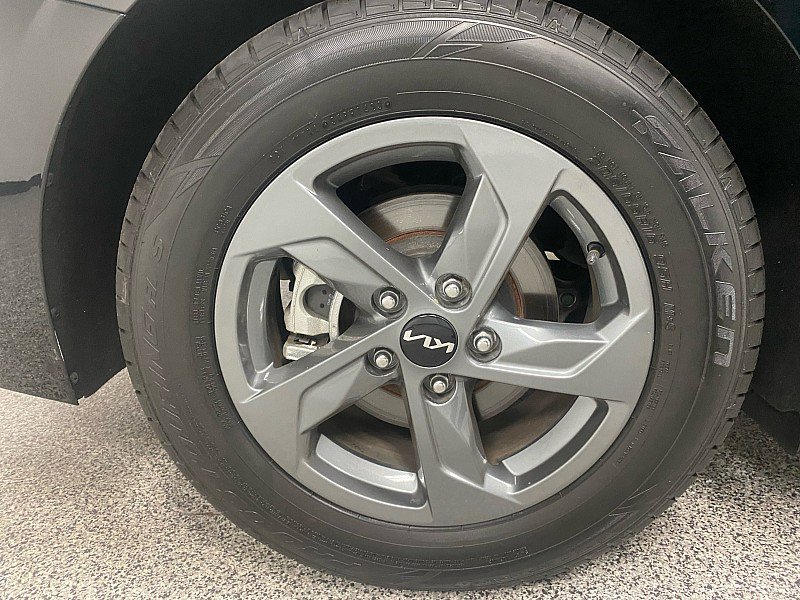Used 2022 Kia K5 LX image 26
