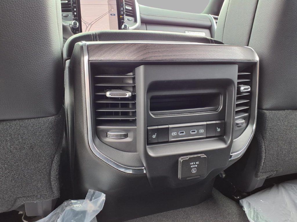 New 2027 RAM 2500 Laramie AWD/4WD image 22