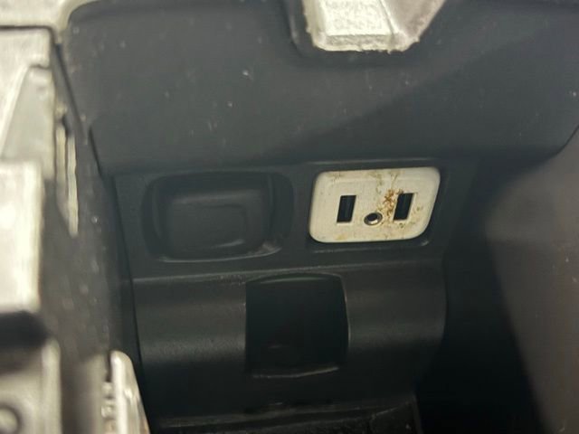 Used 2016 Chevrolet Impala LT image 25