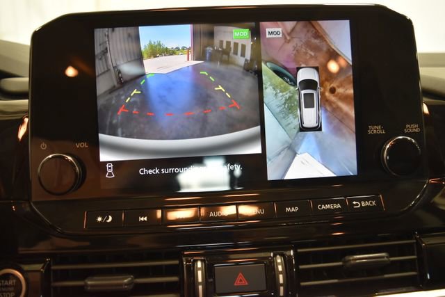 Used 2023 Nissan Pathfinder Platinum w/ Lighting Package (N93) image 30