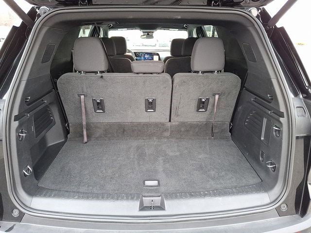 Certified 2025 Chevrolet Traverse LT image 27