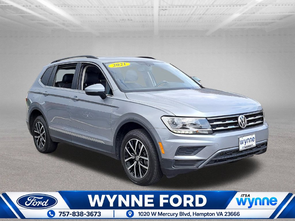 Used 2021 Volkswagen Tiguan SE w/ Panoramic Sunroof Package