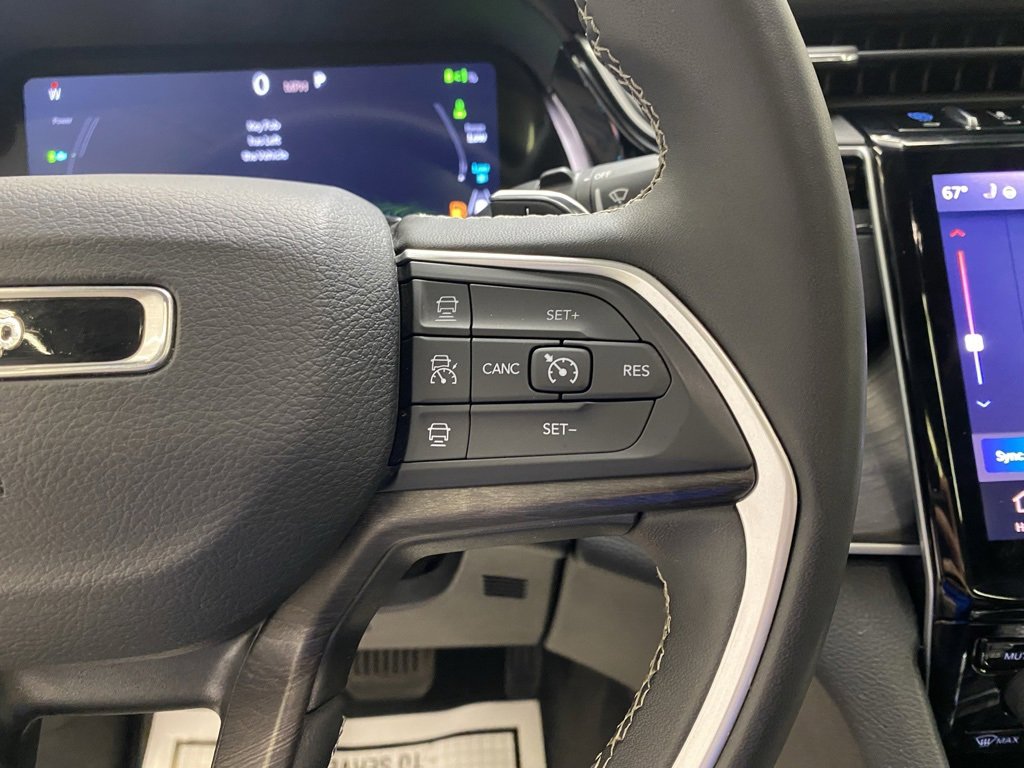 Used 2023 Jeep Grand Cherokee 4WD 4xe image 21