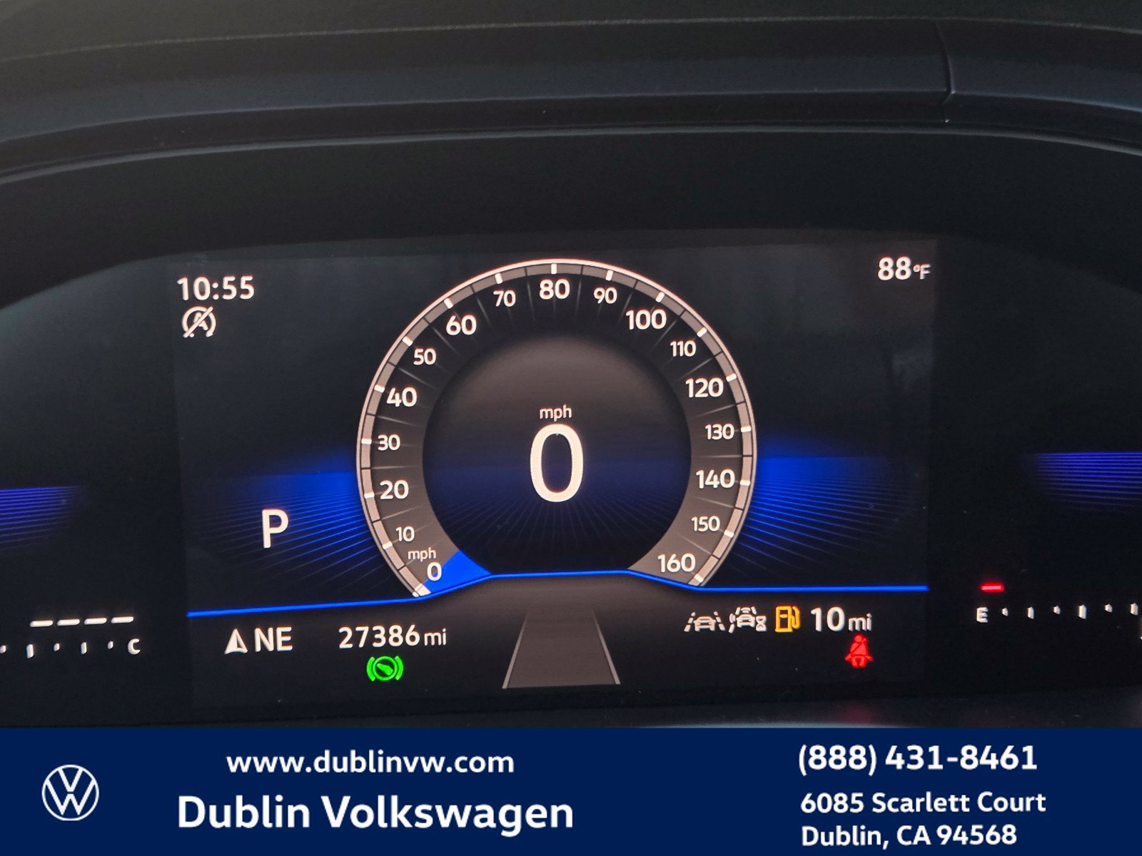 Certified 2024 Volkswagen Taos SE FWD image 22