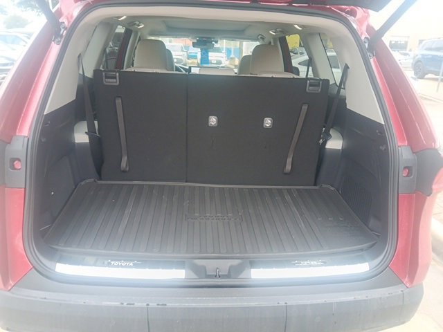 Used 2026 Toyota Grand Highlander Platinum image 7