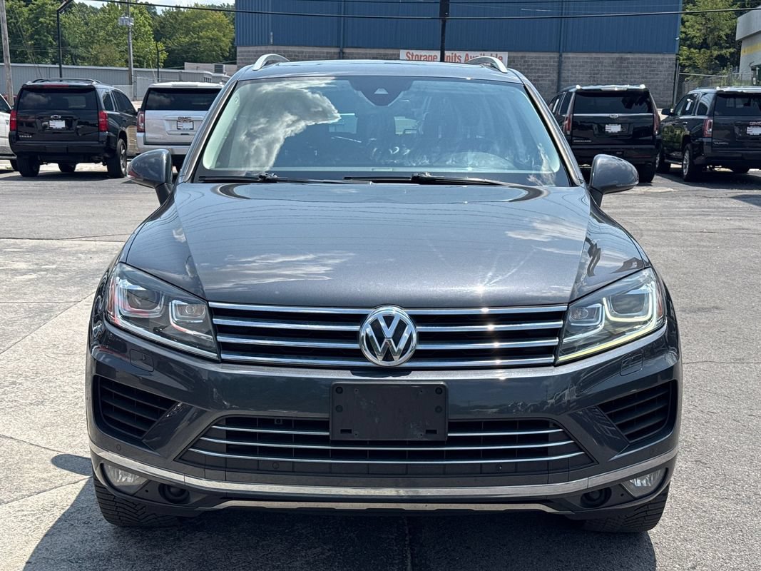 Used 2016 Volkswagen Touareg VR6 AWD/4WD image 9