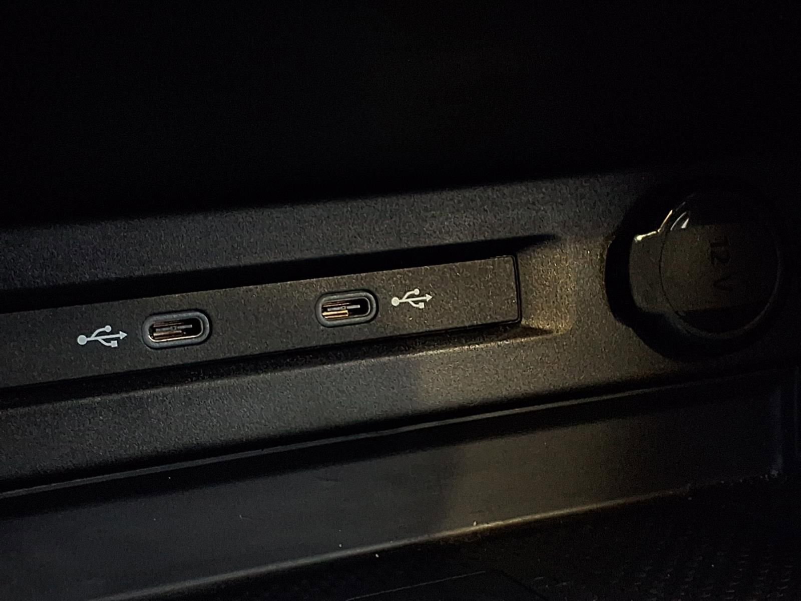 Certified 2023 Volkswagen Tiguan SE R-Line image 11