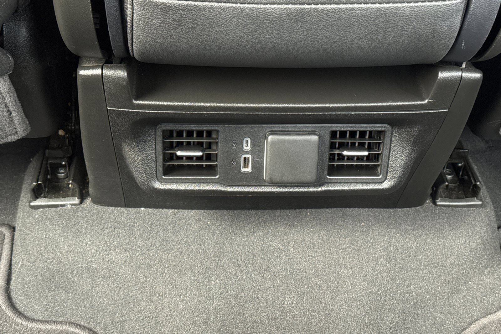 Used 2025 GMC Sierra 1500 SLT AWD/4WD image 39
