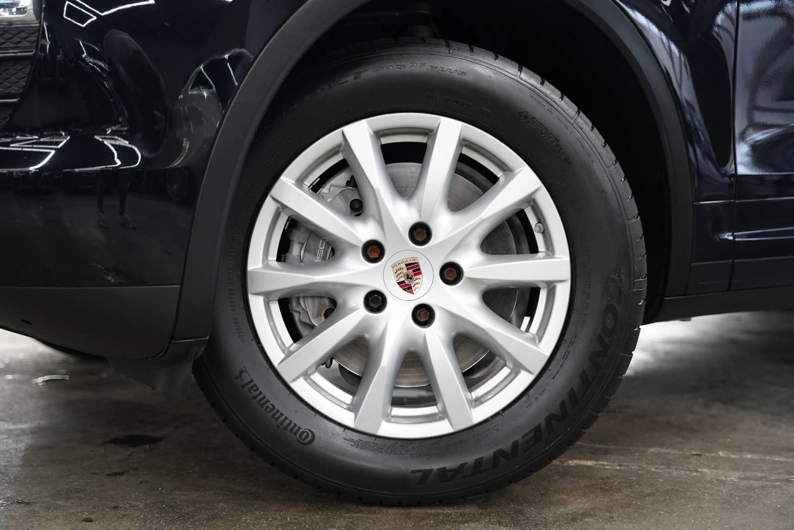 Used 2014 Porsche Cayenne AWD/4WD image 3