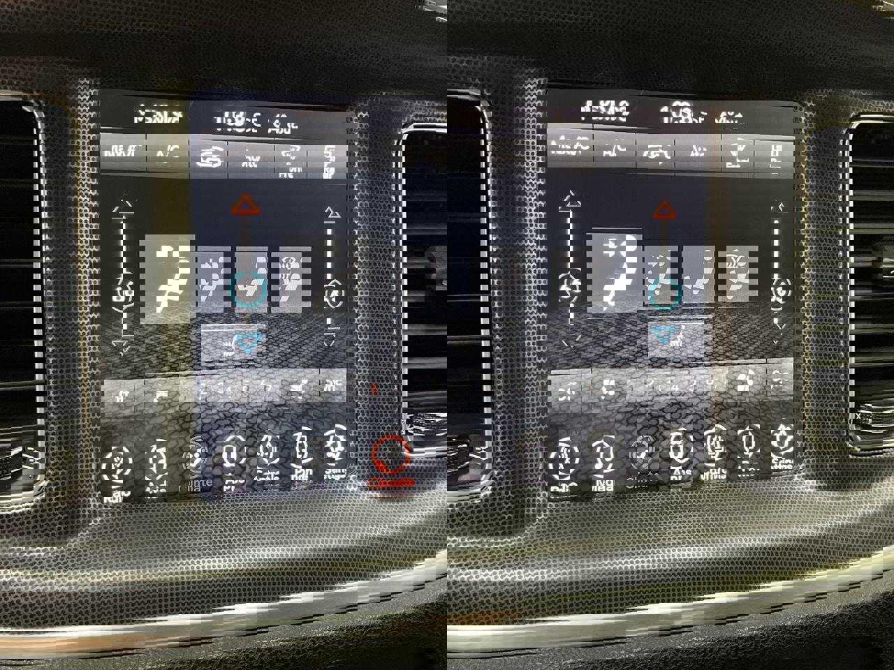 Used 2017 Dodge Charger SXT image 19