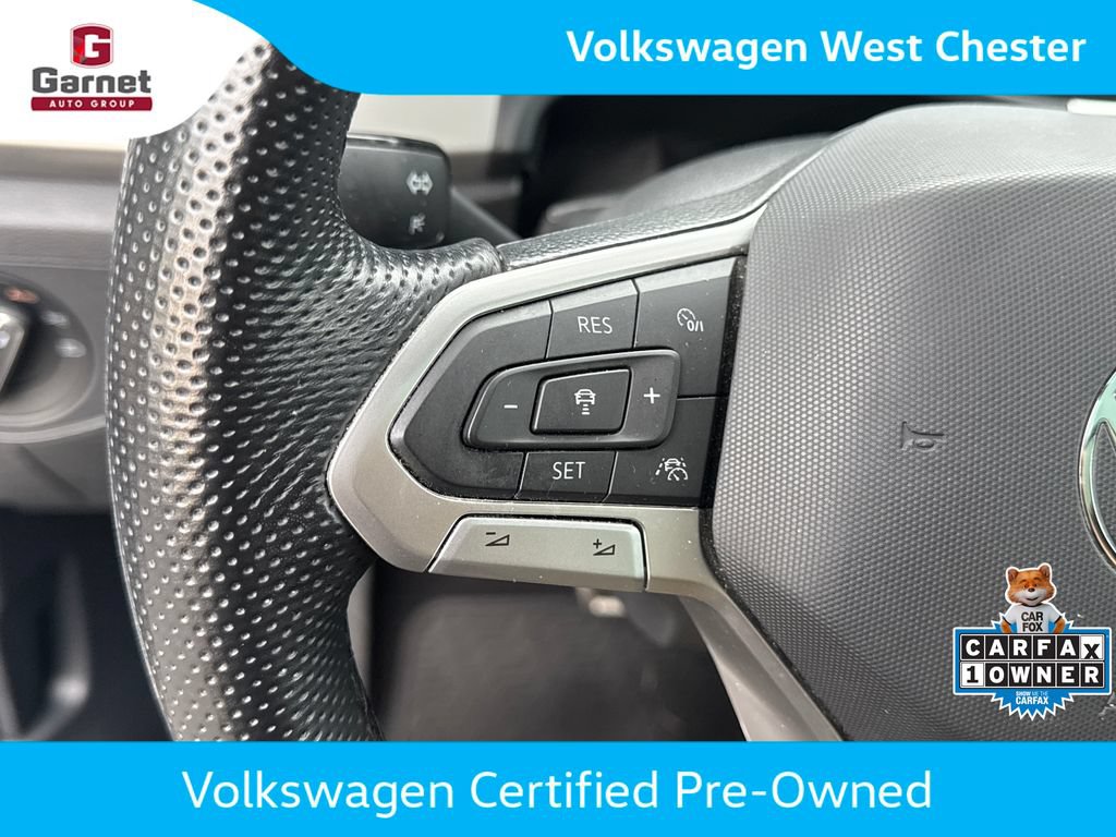 Certified 2023 Volkswagen Atlas Cross Sport SEL R-Line AWD/4WD image 18