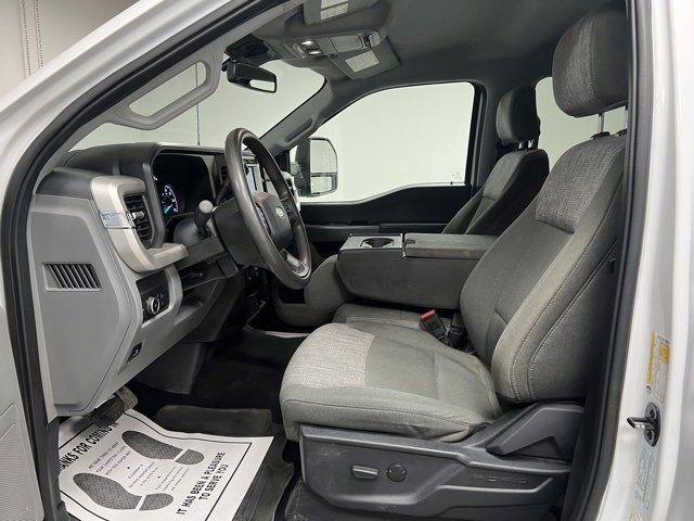 Used 2023 Ford F350 XLT image 19