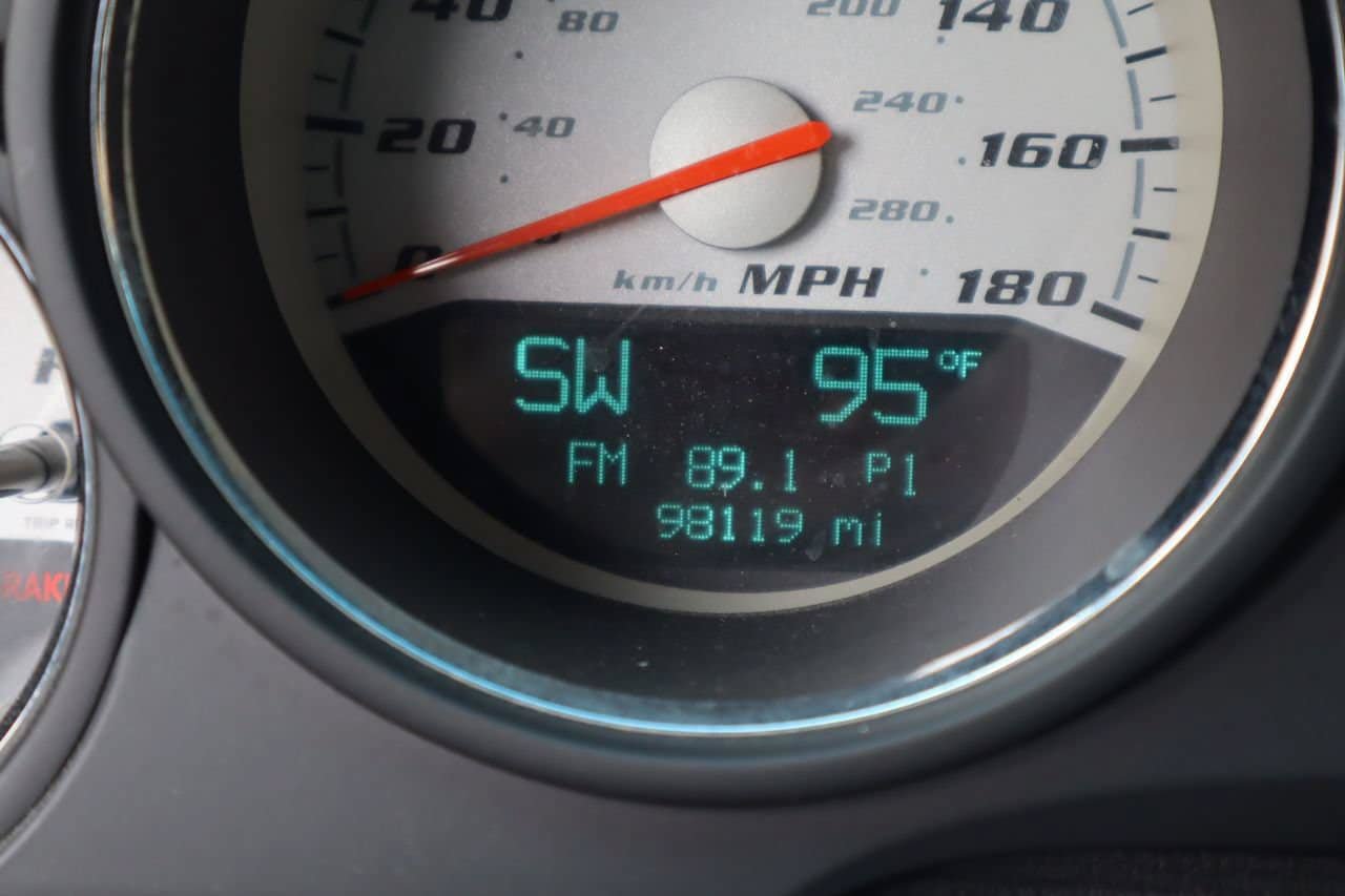 Used 2009 Dodge Challenger SRT8 w/ SRT Option Group II RWD image 10