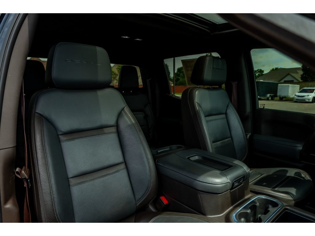 Used 2020 GMC Sierra 1500 Denali w/ Denali Ultimate Package AWD/4WD image 18