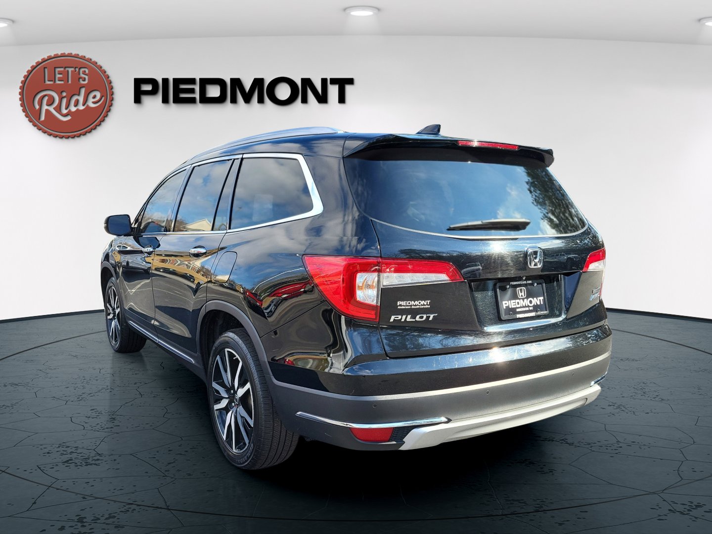 Used 2022 Honda Pilot Touring image 8