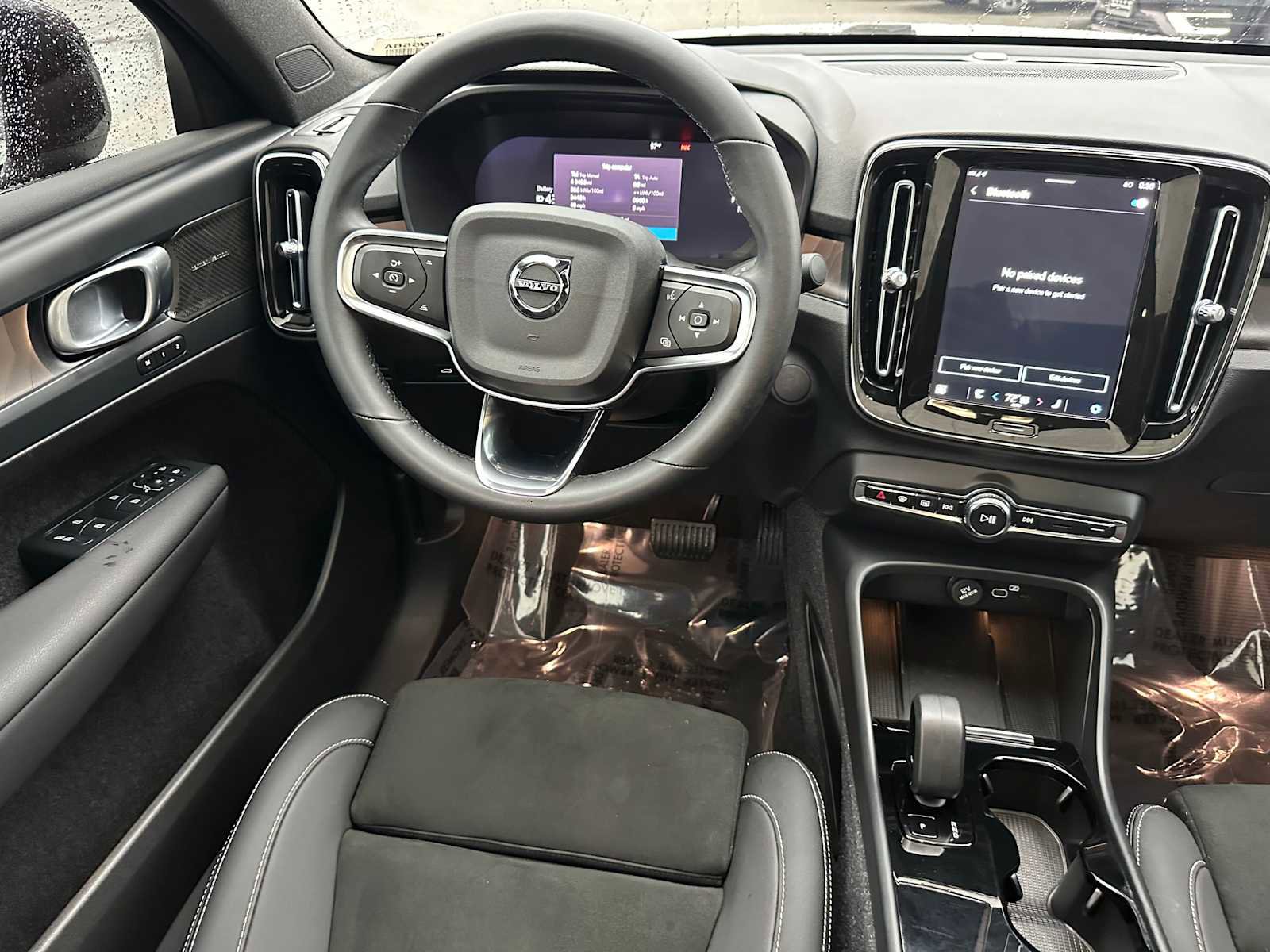 Certified 2023 Volvo C40 P8 Recharge Ultimate image 17