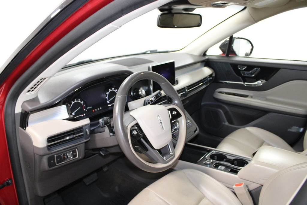 Used 2021 Lincoln Corsair AWD w/ Premium Package image 22