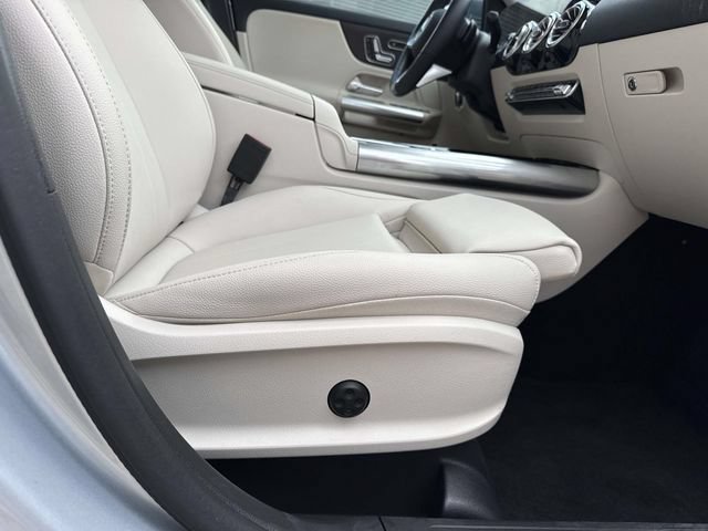 Used 2025 Mercedes-Benz GLA 250 image 17