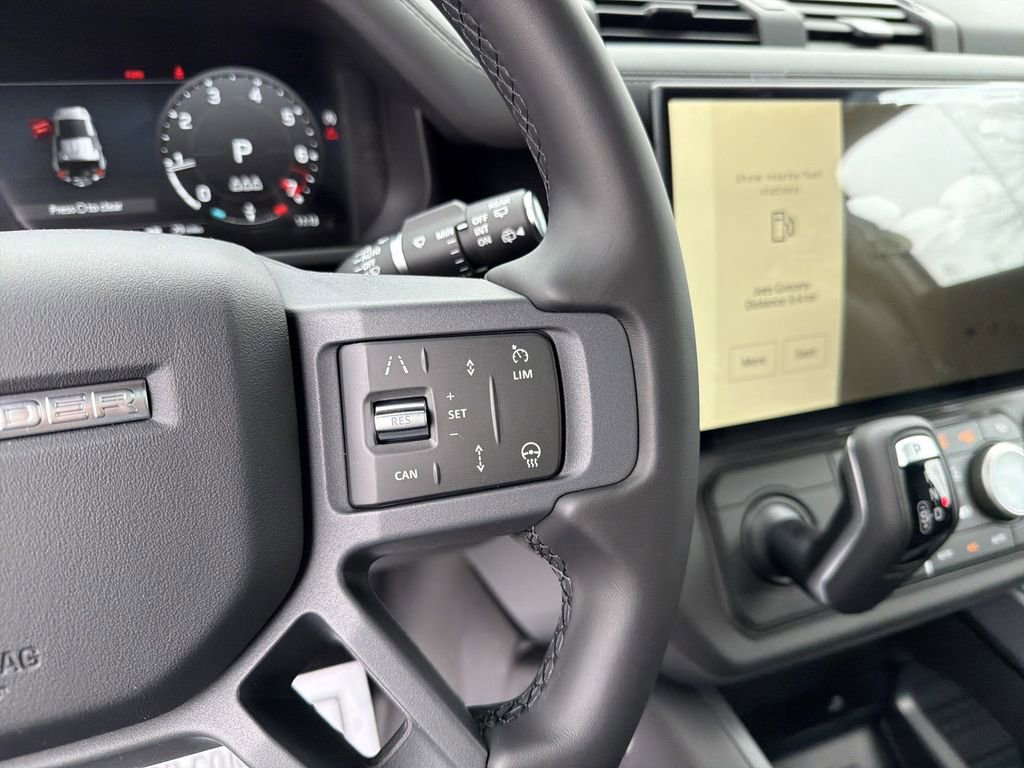 New 2026 Land Rover Defender 110 X-Dynamic SE image 24