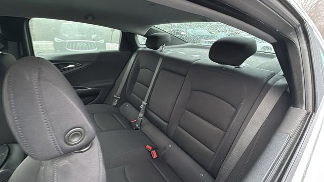Used 2023 Chevrolet Malibu LT image 29