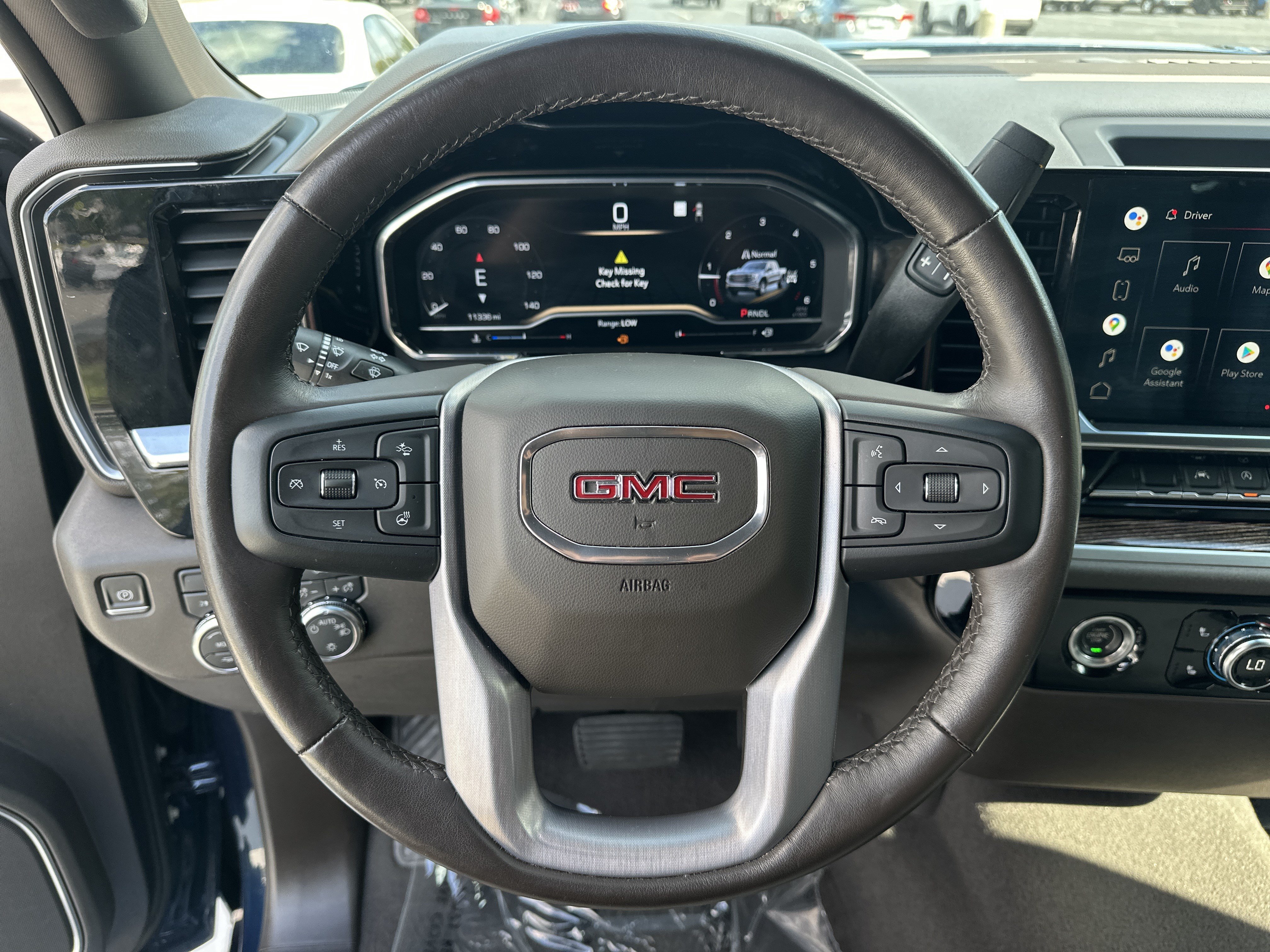 Used 2022 GMC Sierra 1500 SLE AWD/4WD image 18