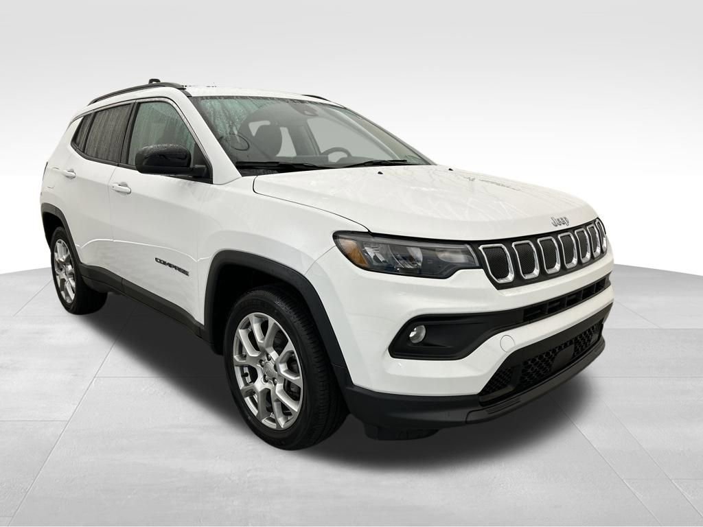 Used 2022 Jeep Compass Latitude image 8