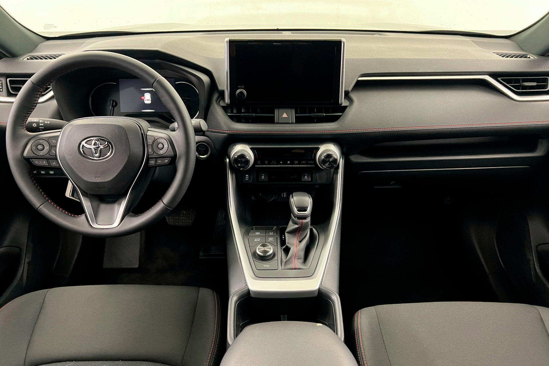 Used 2025 Toyota RAV4 SE w/ Weather & Moonroof Package image 12