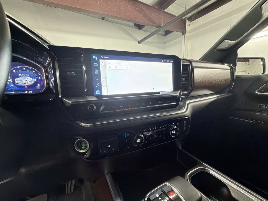 Used 2024 Chevrolet Silverado 1500 High Country w/ Max Trailering Package AWD/4WD image 18
