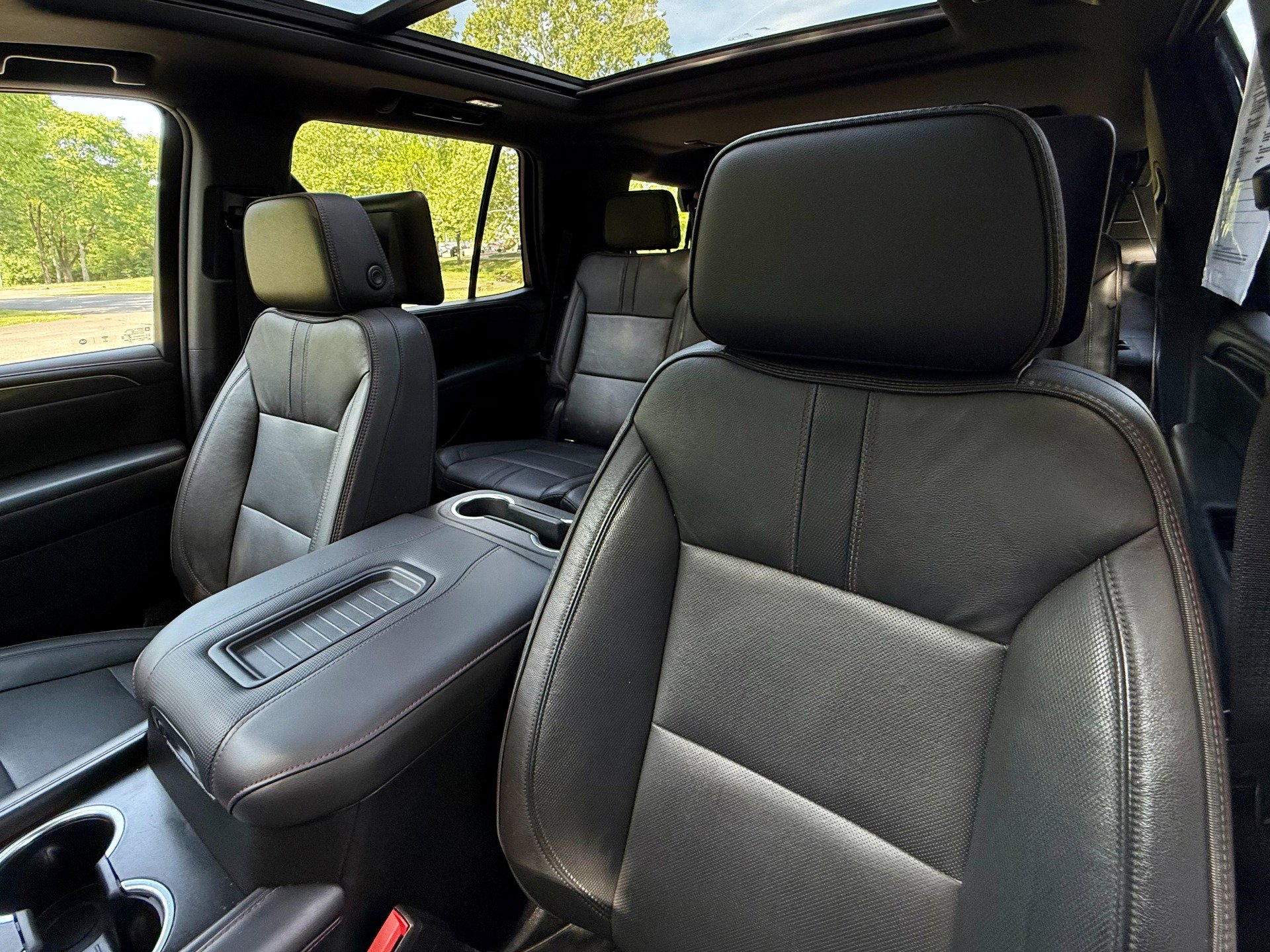 Used 2021 Chevrolet Tahoe RST w/ Rear Media and Nav Package AWD/4WD image 10