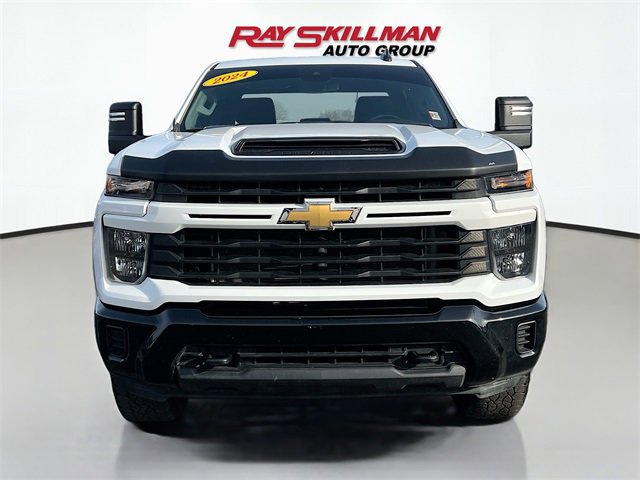 Used 2024 Chevrolet Silverado 2500 Custom w/ Snow Plow Prep/Camper Package image 2