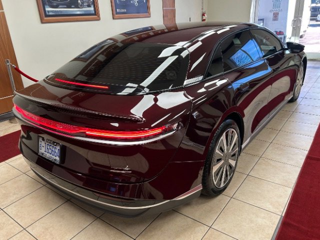 Used 2024 Lucid Air Touring image 4