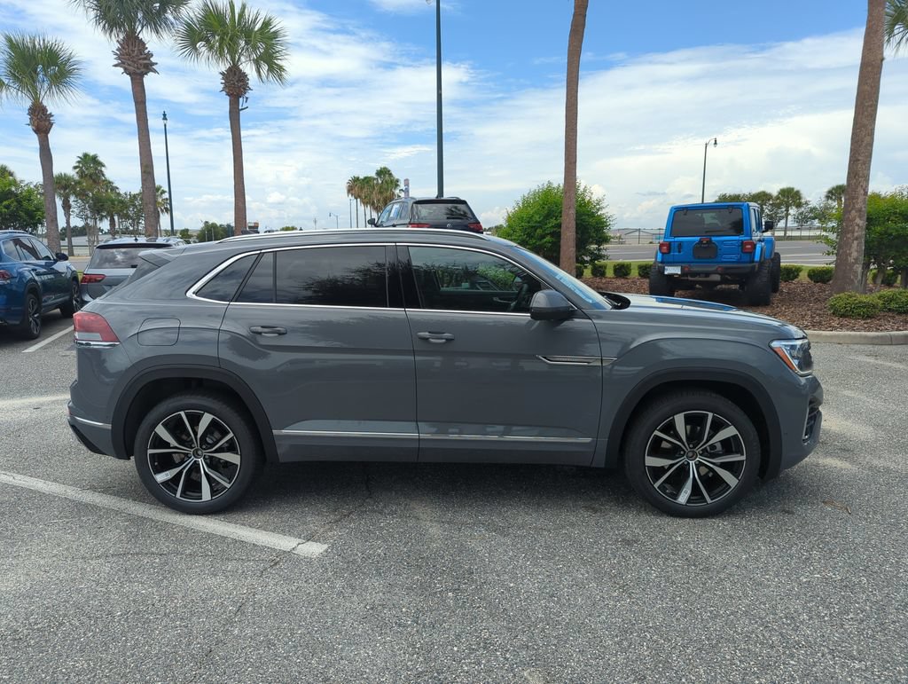 New 2026 Volkswagen Atlas Cross Sport SEL Premium R-Line AWD/4WD image 3