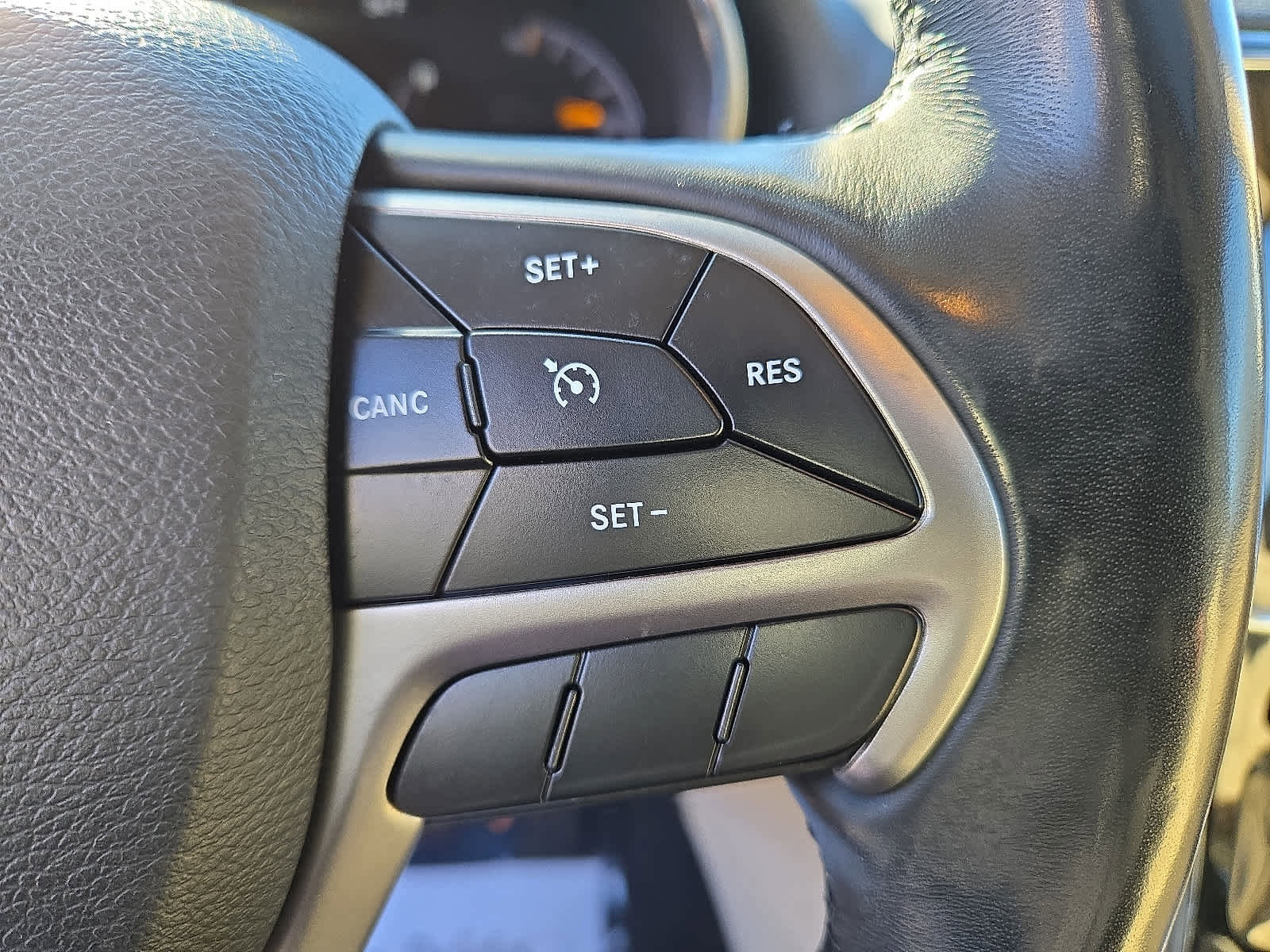 Used 2020 Jeep Grand Cherokee Limited image 25