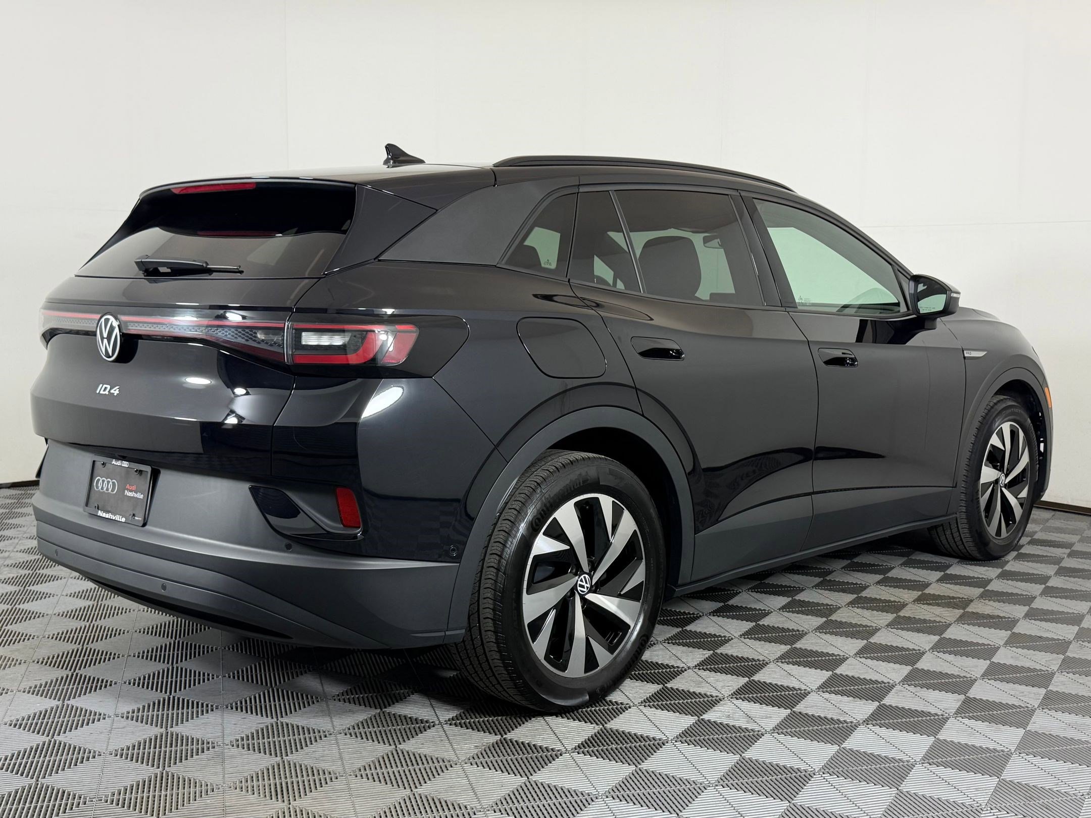Used 2025 Volkswagen ID.4 Pro RWD image 9