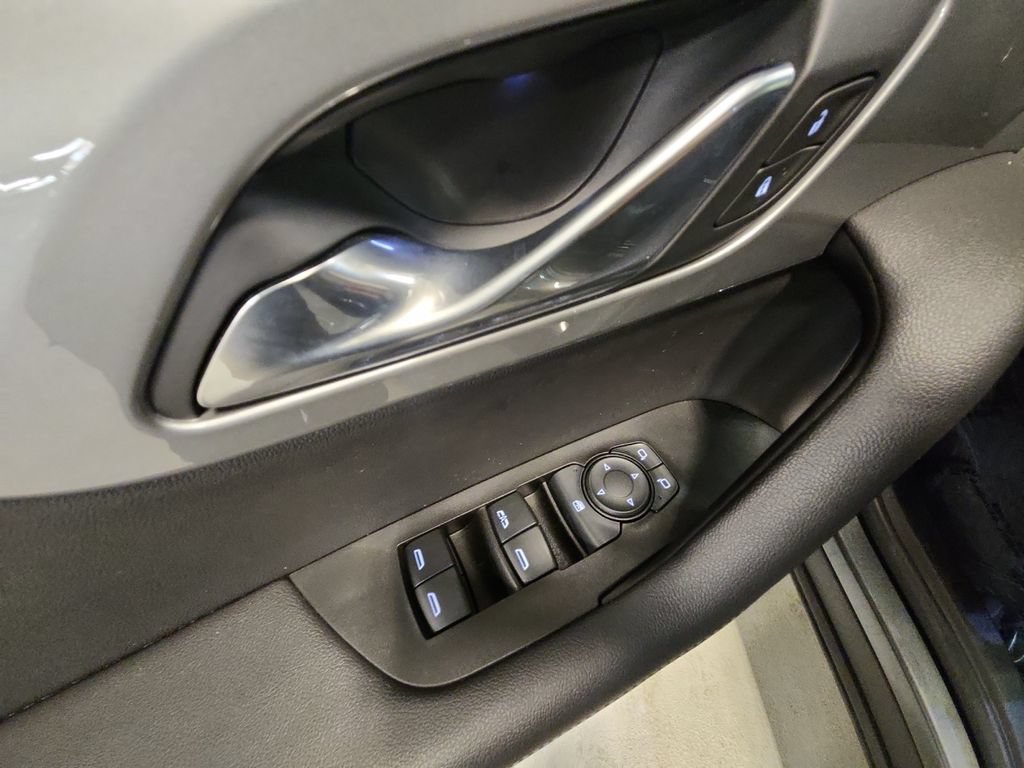 Used 2019 Chevrolet Blazer LT AWD/4WD image 35