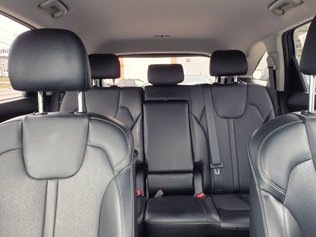 Used 2021 Kia Sorento S image 19