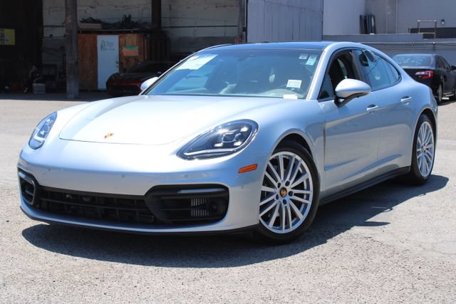 Used 2023 Porsche Panamera Platinum Edition RWD image 9