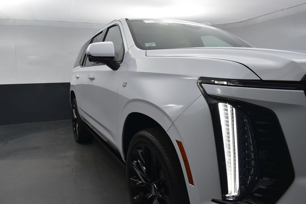 Certified 2026 Cadillac Escalade Platinum Sport w/ LPO, ONYX Package AWD/4WD image 43