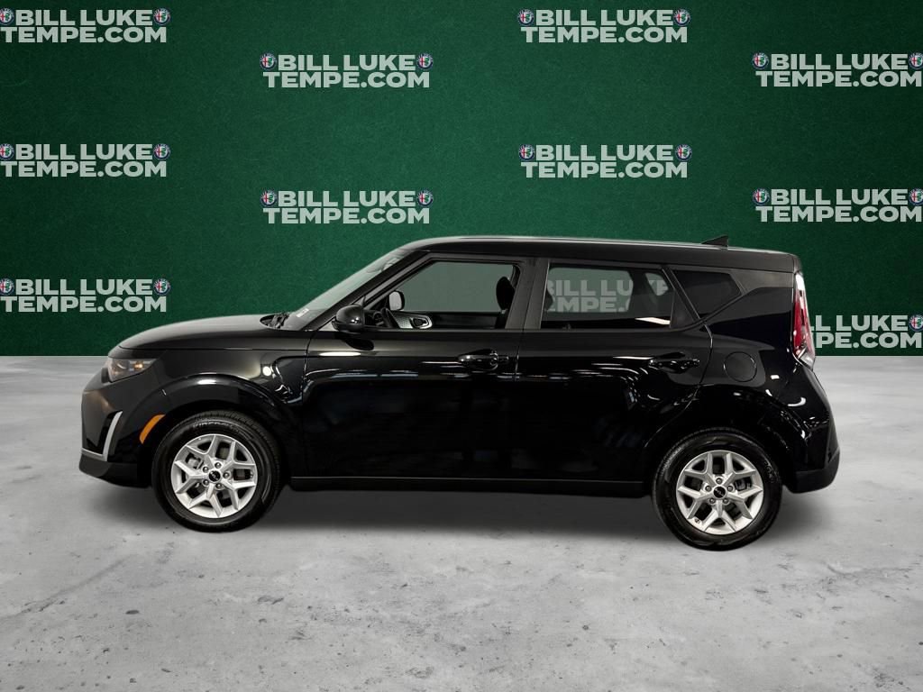 Used 2025 Kia Soul LX image 10